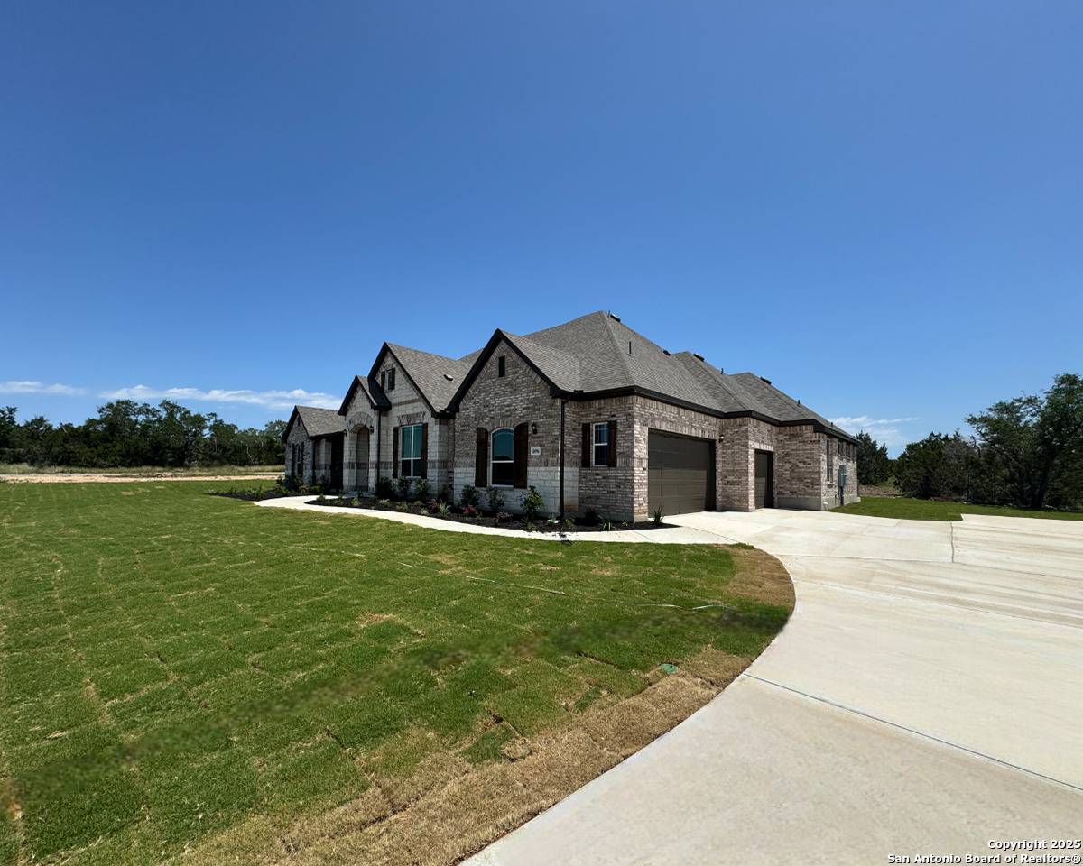 New Braunfels, TX 78132,10696 Chestnut Warbler