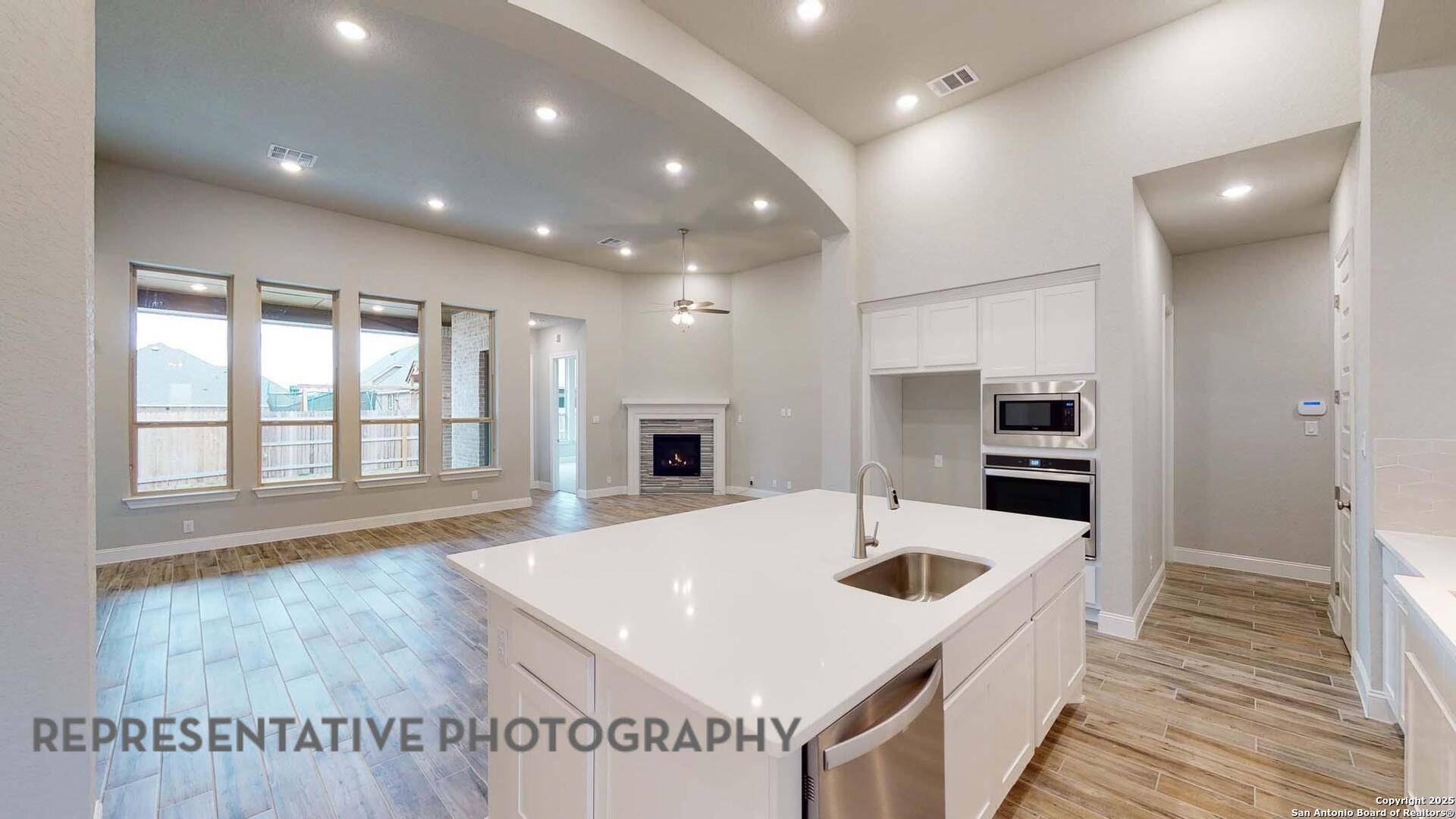 Boerne, TX 78006,401 Dulce Vista