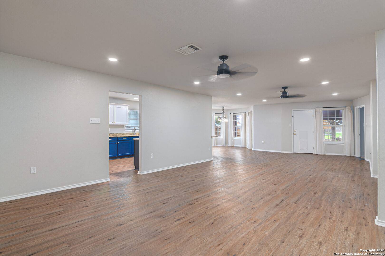 Seguin, TX 78155,121 Castlewood