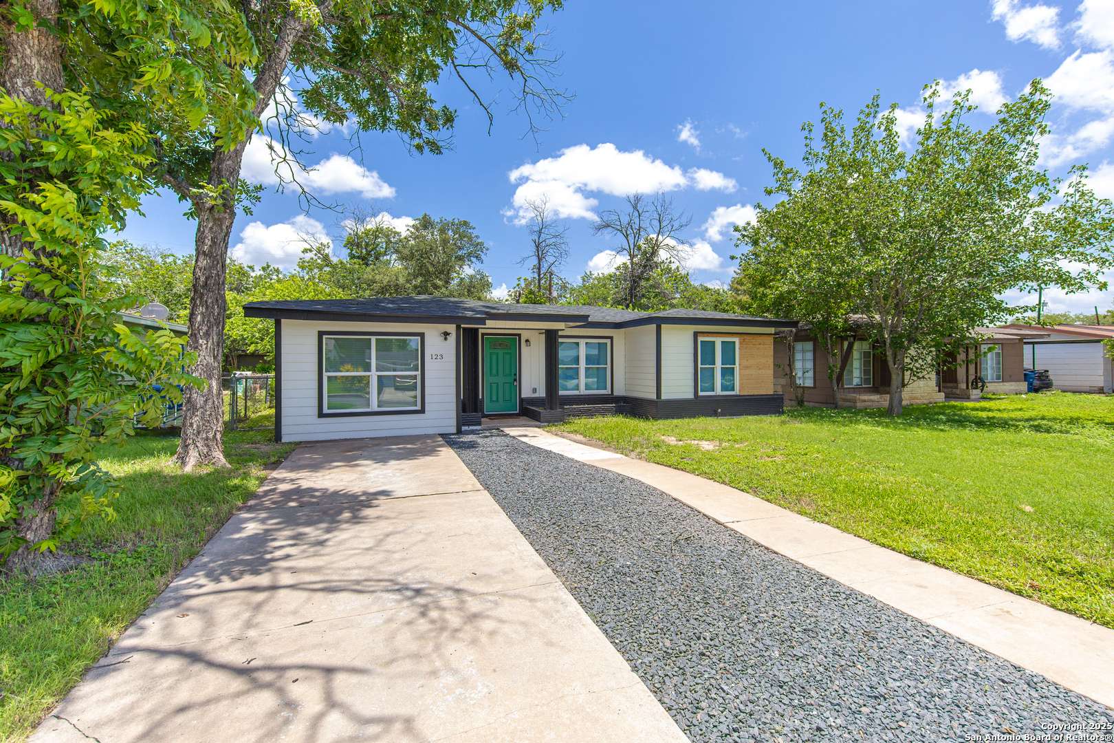 San Antonio, TX 78213,123 Marchmont