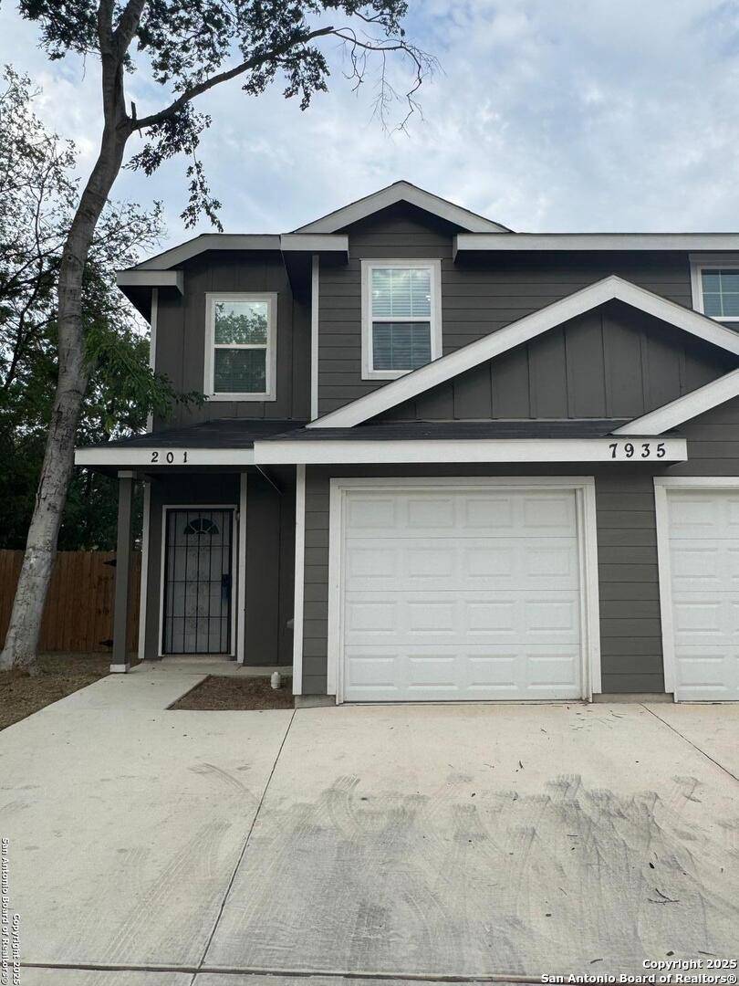 7935 Dial Ike UNIT 201, San Antonio, TX 78218
