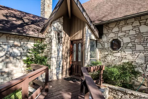 San Antonio, TX 78255-3528,8705 MOUNTAIN TOP