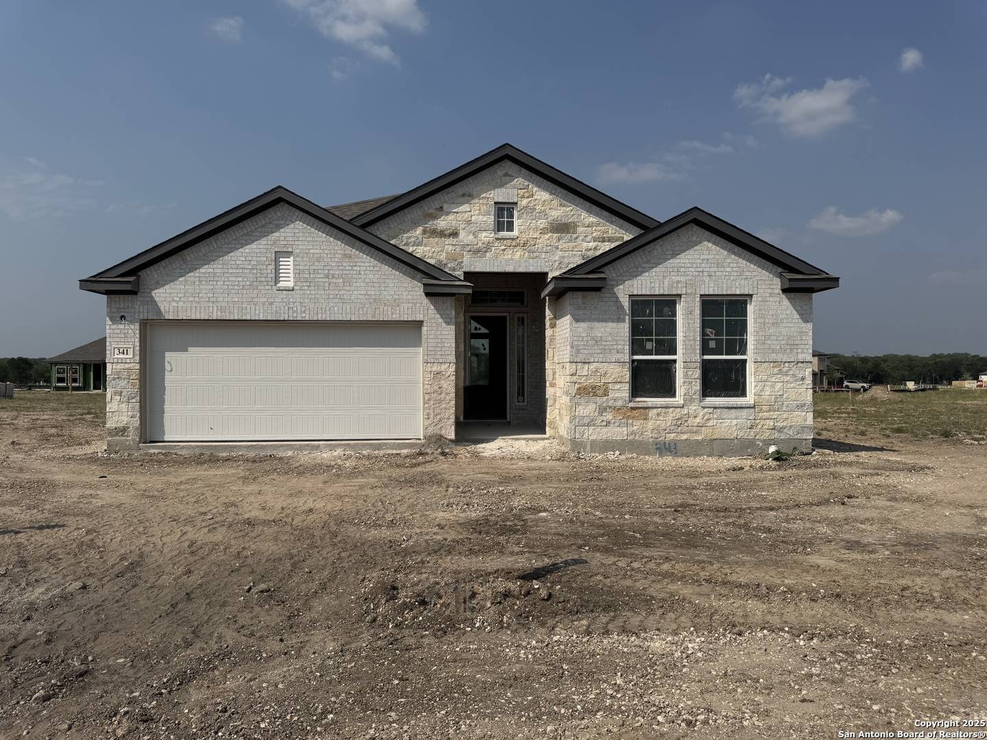 341 Mountain Oak, Castroville, TX 78009