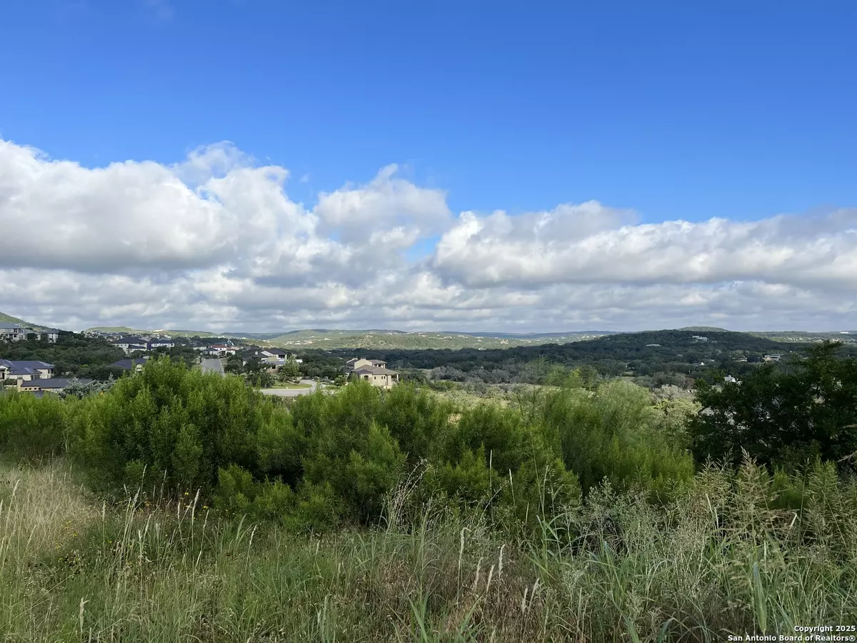 San Antonio, TX 78255,23206 WALKER RIDGE