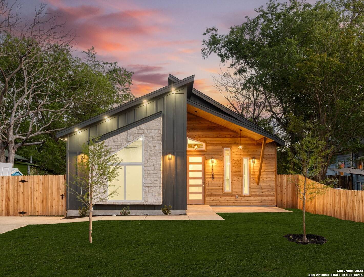 1126 Paso Hondo, San Antonio, TX 78202