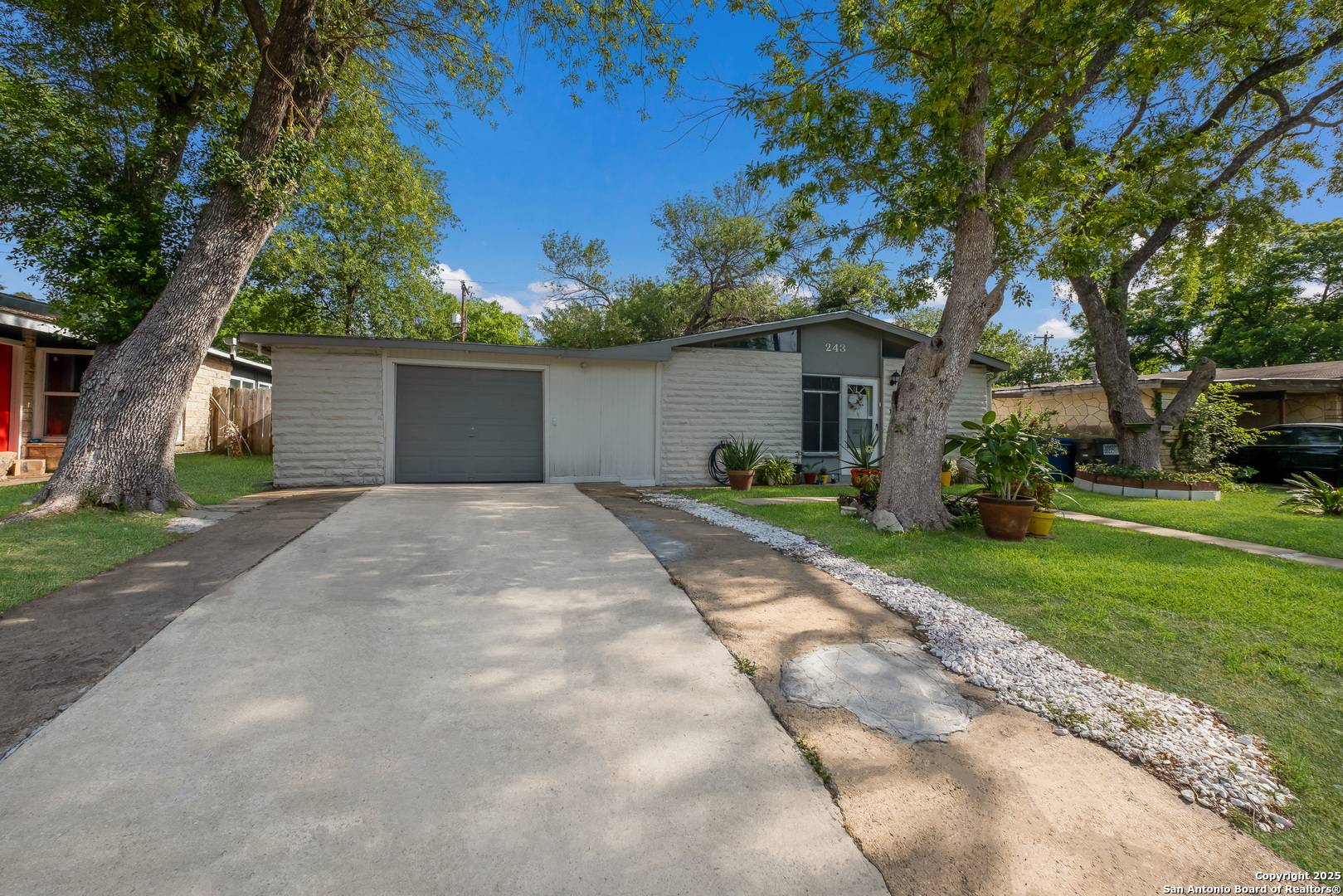 San Antonio, TX 78213,243 Future Dr
