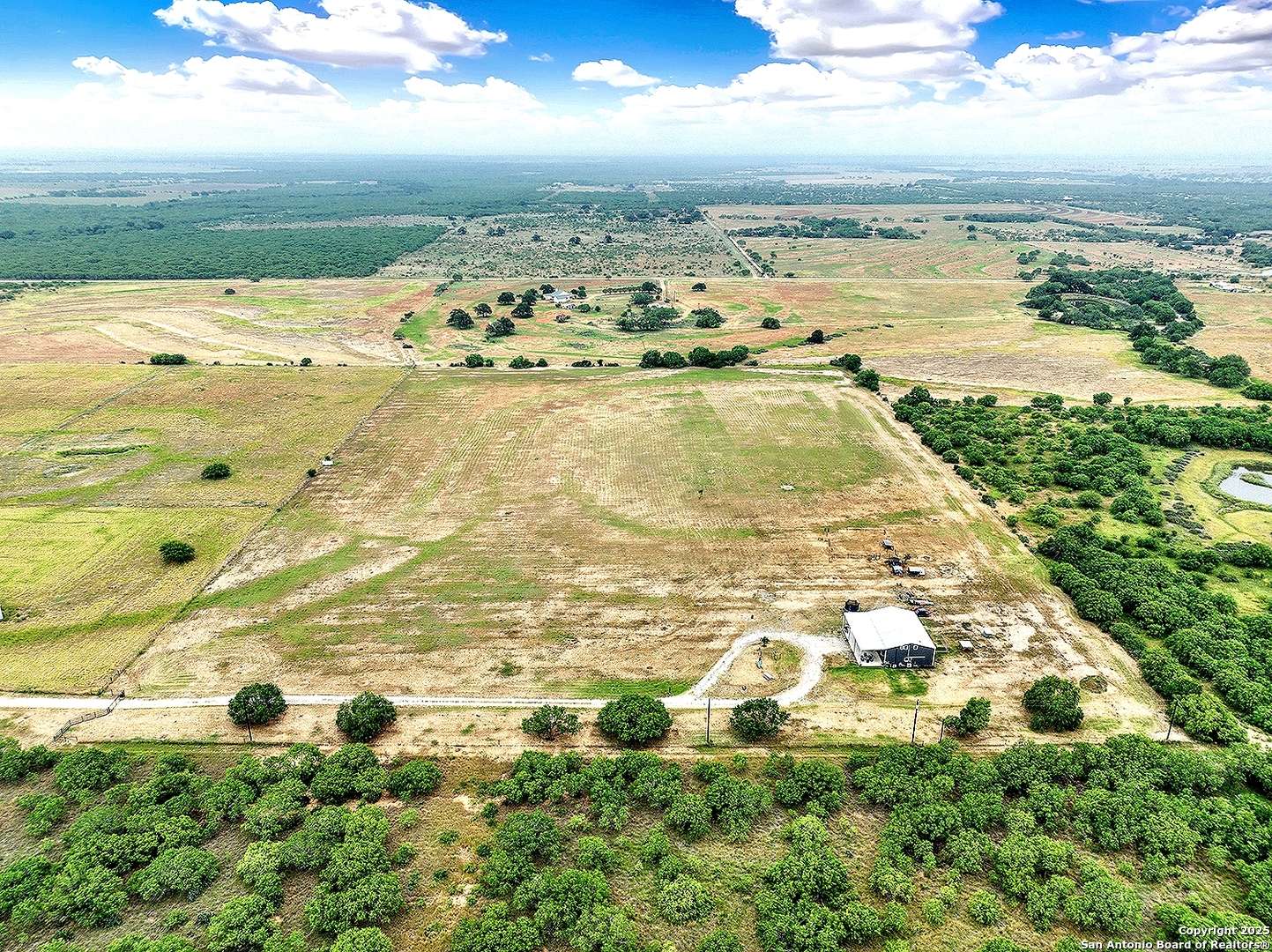 757 Joy, Floresville, TX 78114