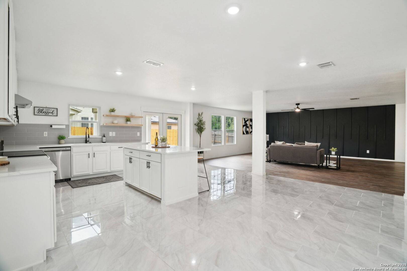 242 Butternut, San Antonio, TX 78245