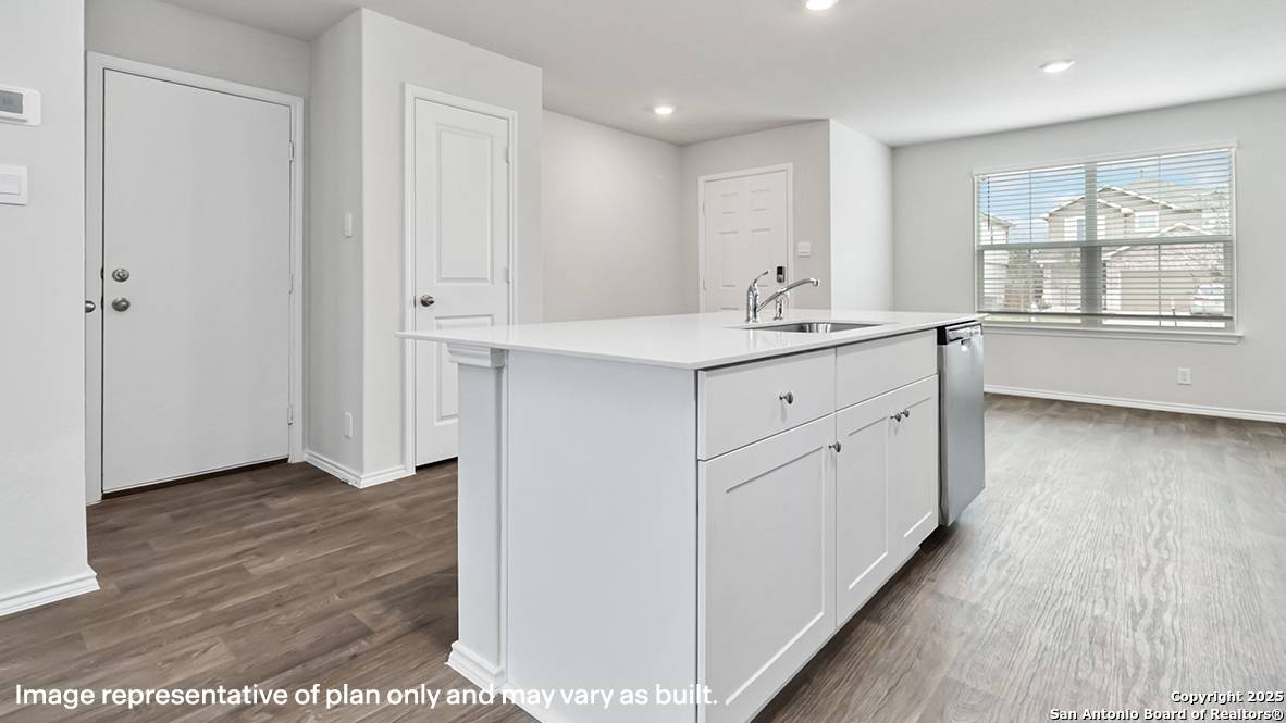 San Antonio, TX 78252,7326 Perseus Brook