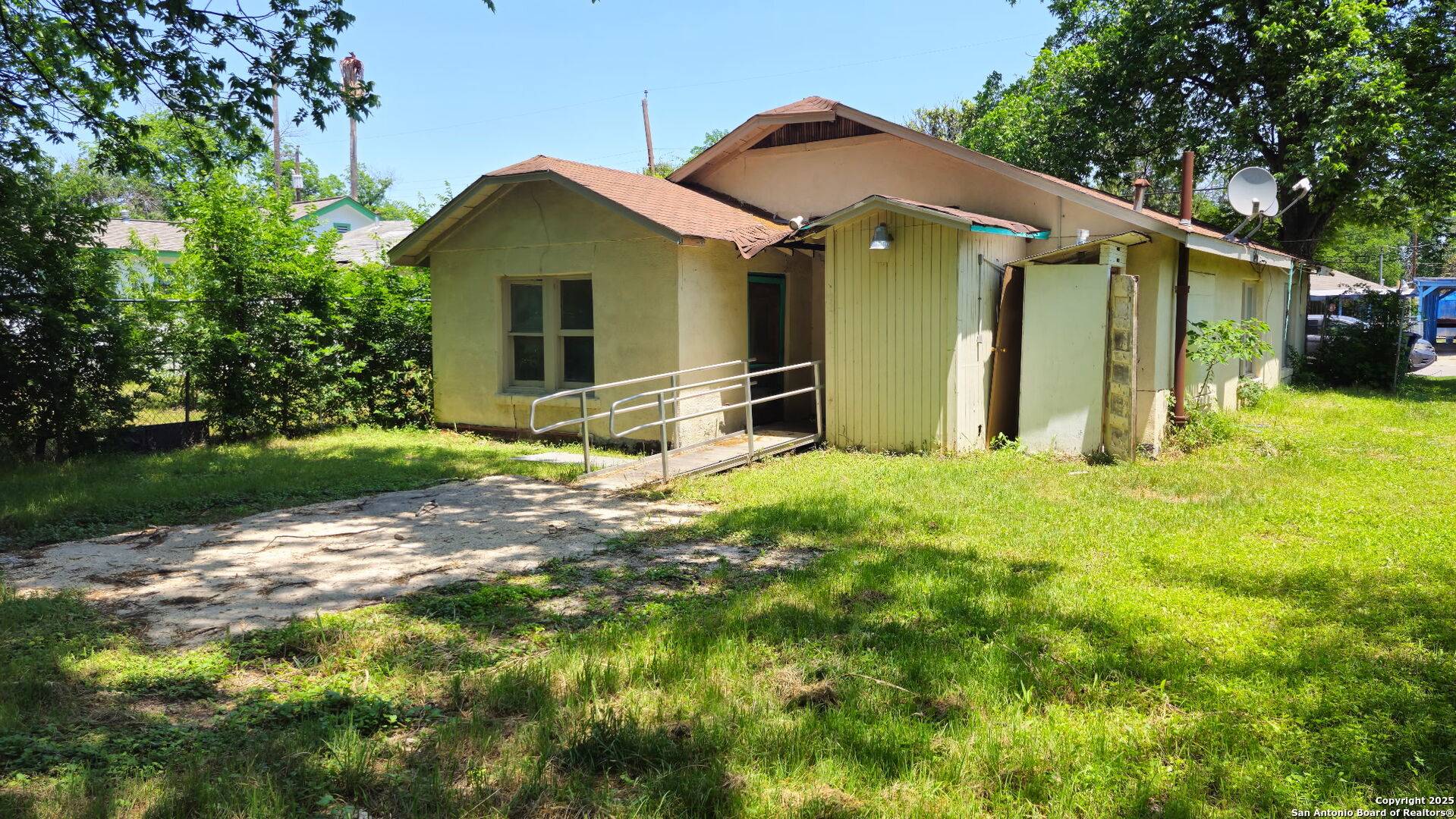 331 San Gabriel, San Antonio, TX 78237