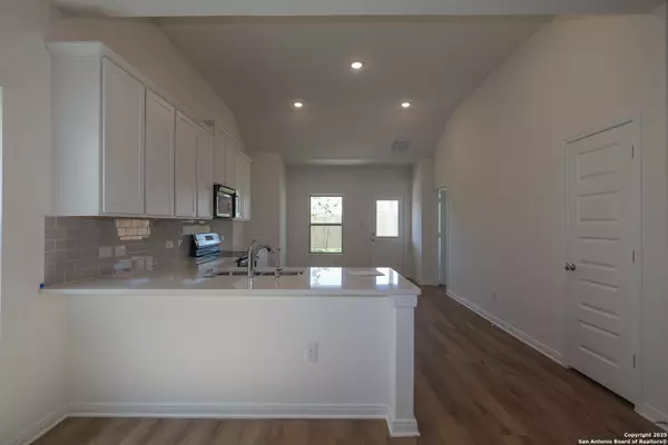 Converse, TX 78109,3015 Loftus Road