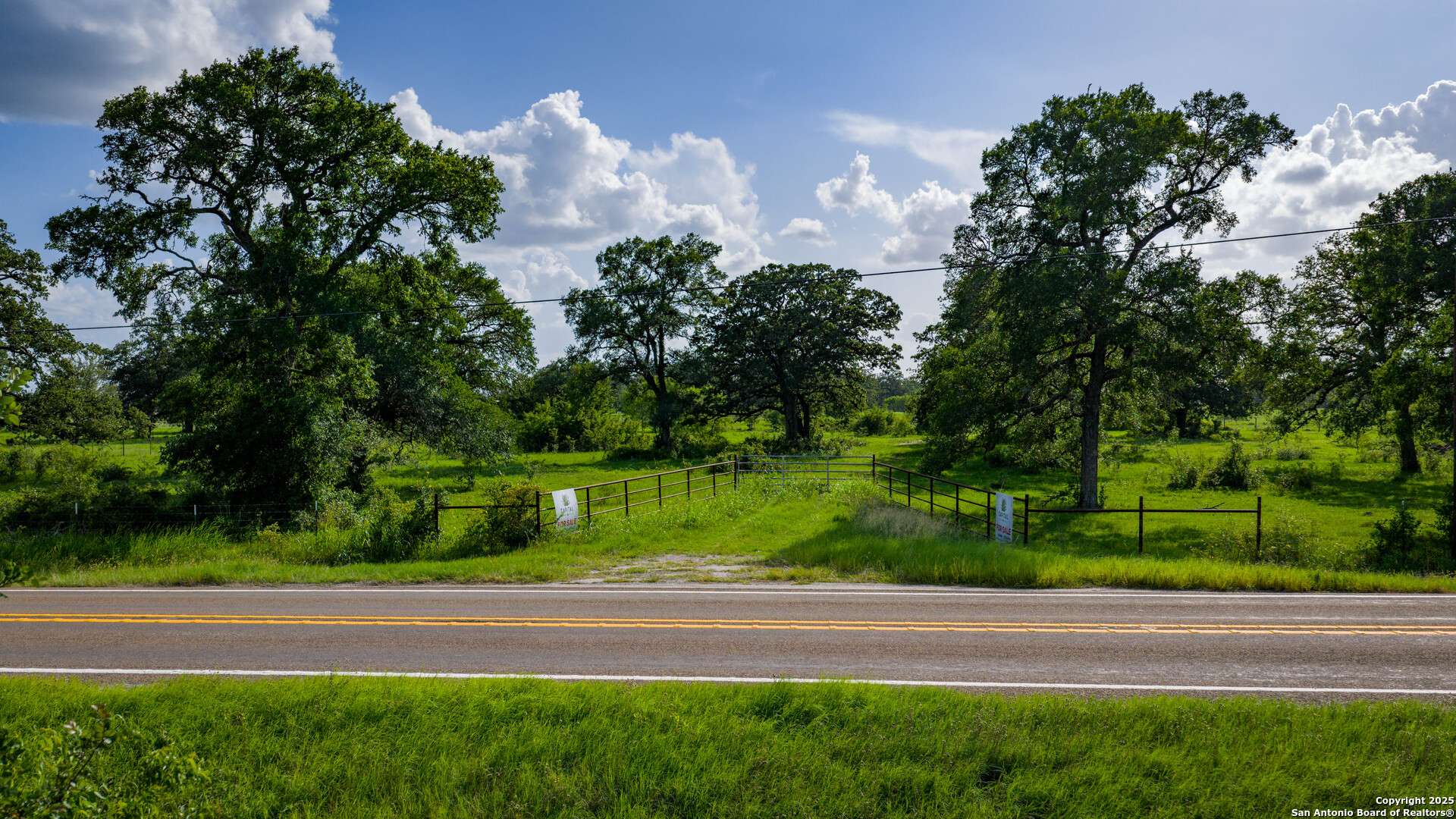 Smithville, TX 78957,(TRACT 1) 1050 FM 2104