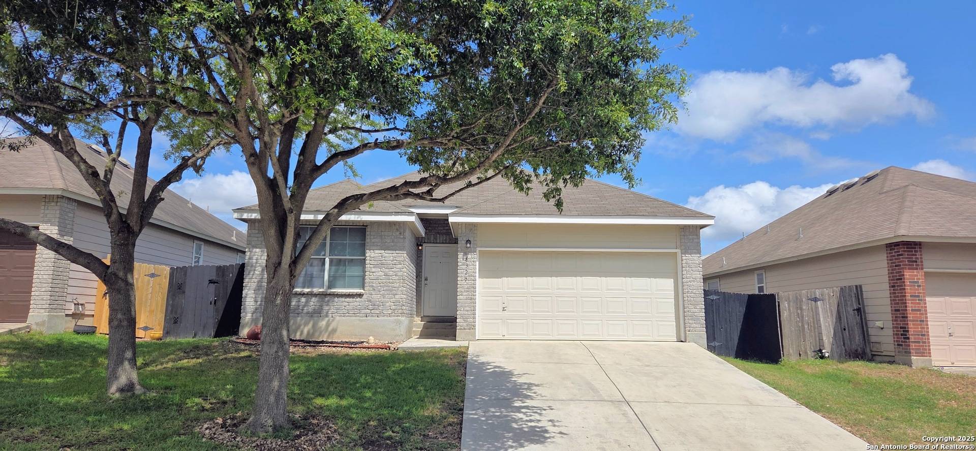 6327 Antares Park, San Antonio, TX 78239