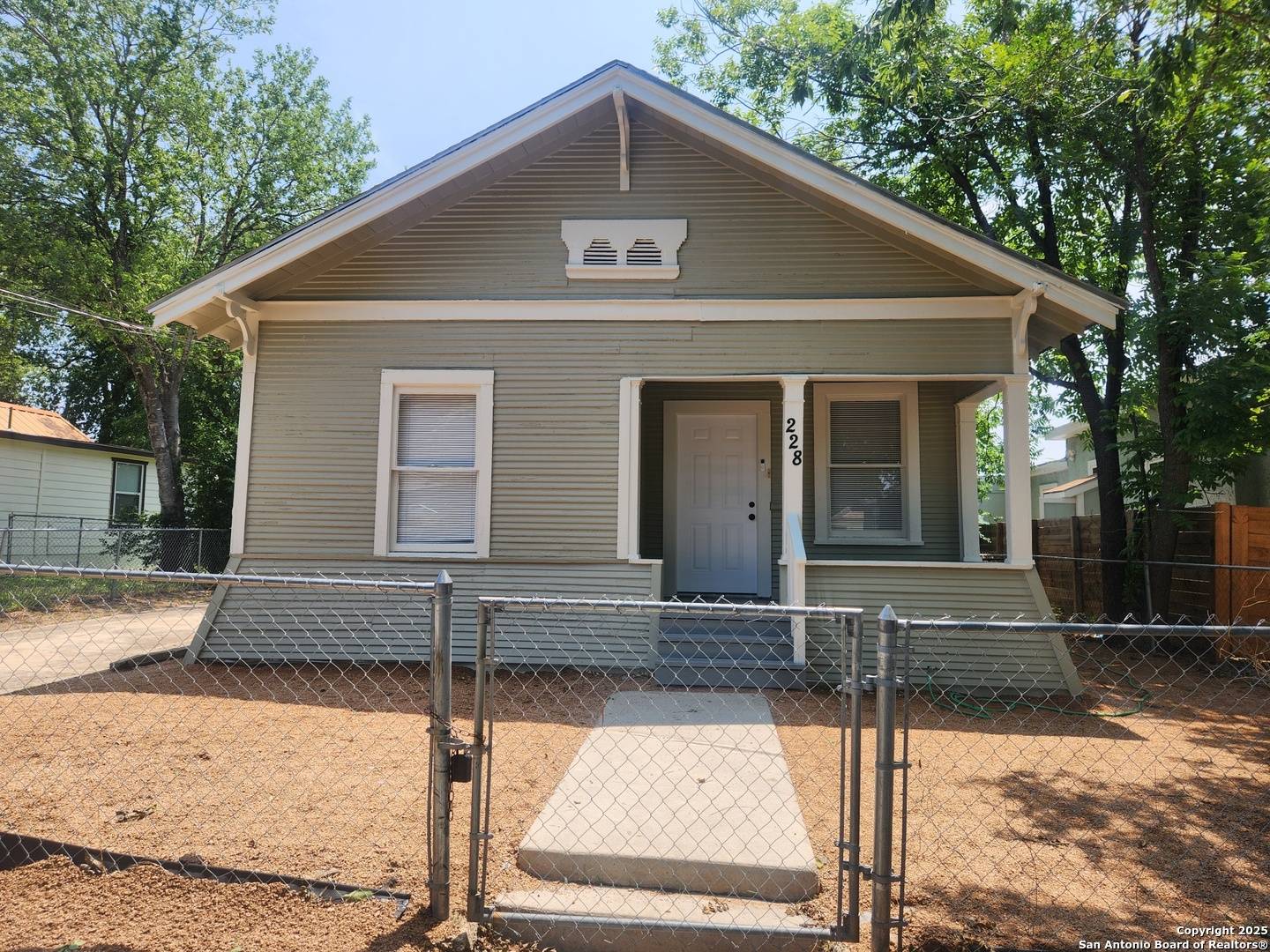 228 Spruce, San Antonio, TX 78203
