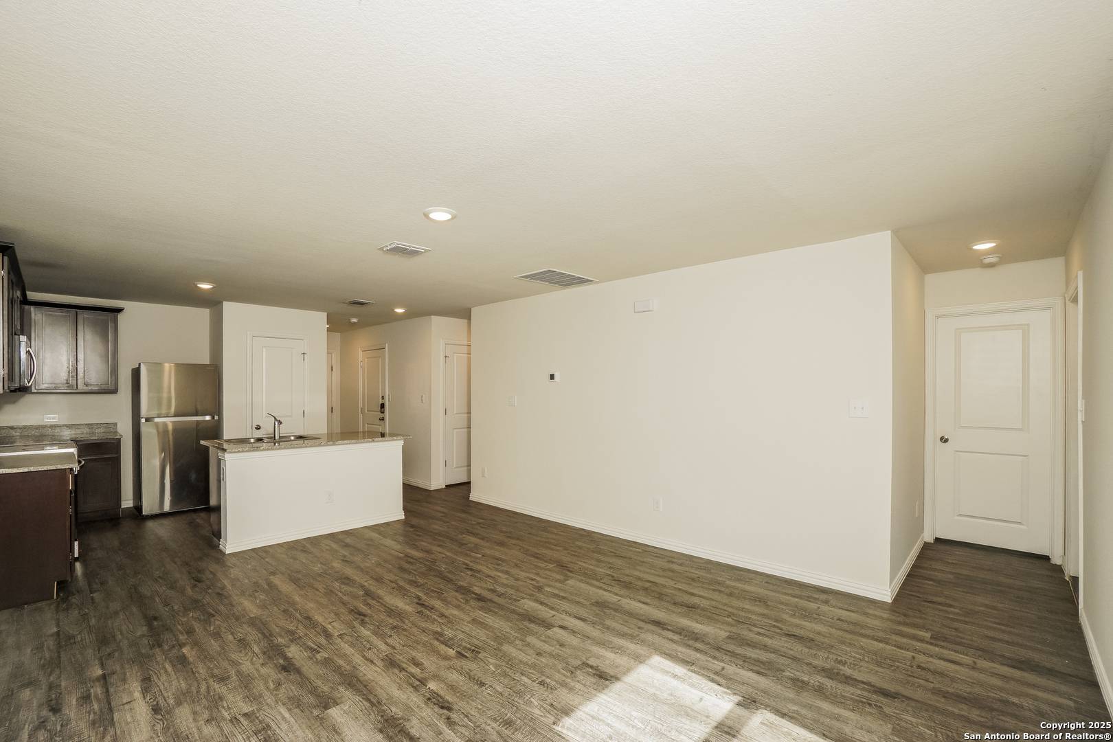Seguin, TX 78155,1701 guadalupe