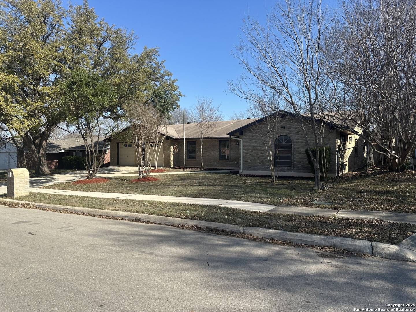 San Antonio, TX 78240,6127 Walking Gait