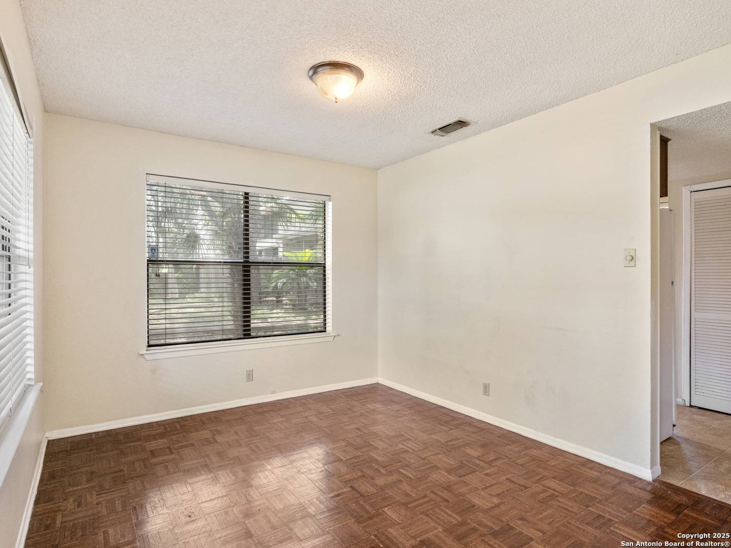 San Antonio, TX 78212,145 Summit