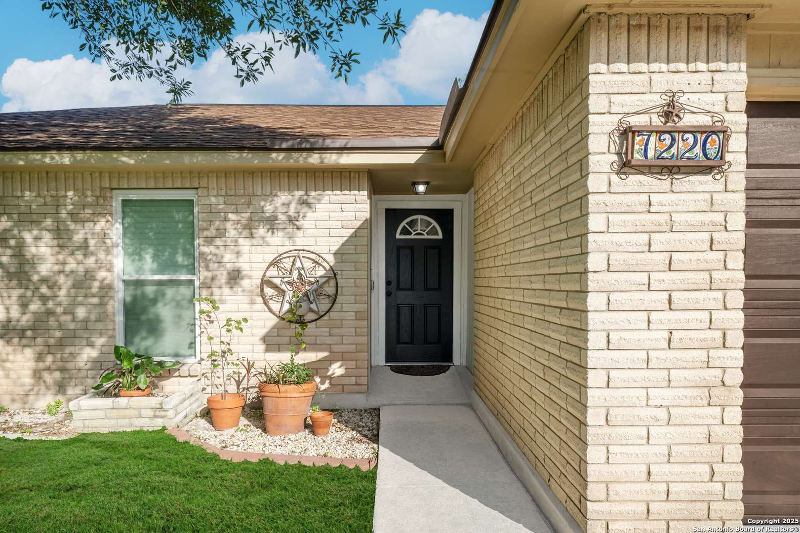 San Antonio, TX 78240,7220 Poss