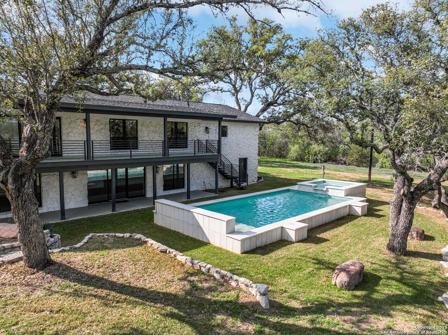 Kingsland, TX 78639,304 Crestwood Dr