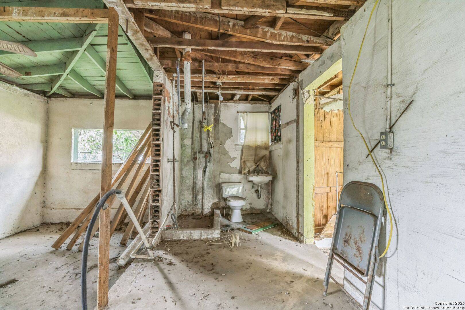 San Antonio, TX 78207,118 Gentry