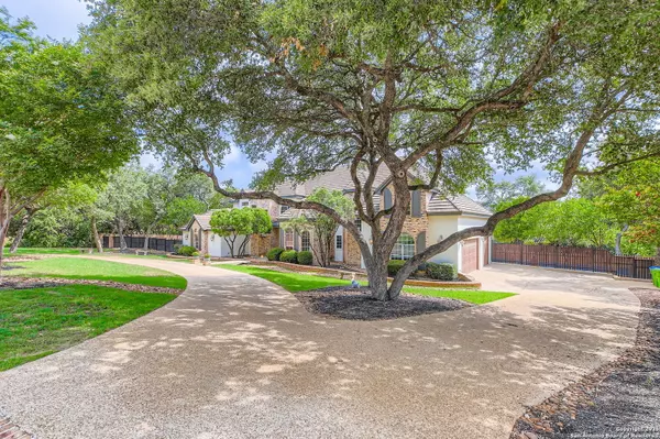 Helotes, TX 78023,342 Candelaria