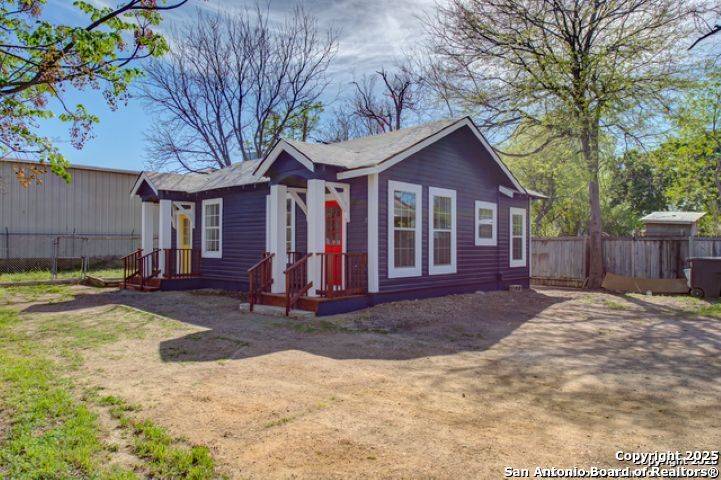 116 Cornell UNIT 201, San Antonio, TX 78201