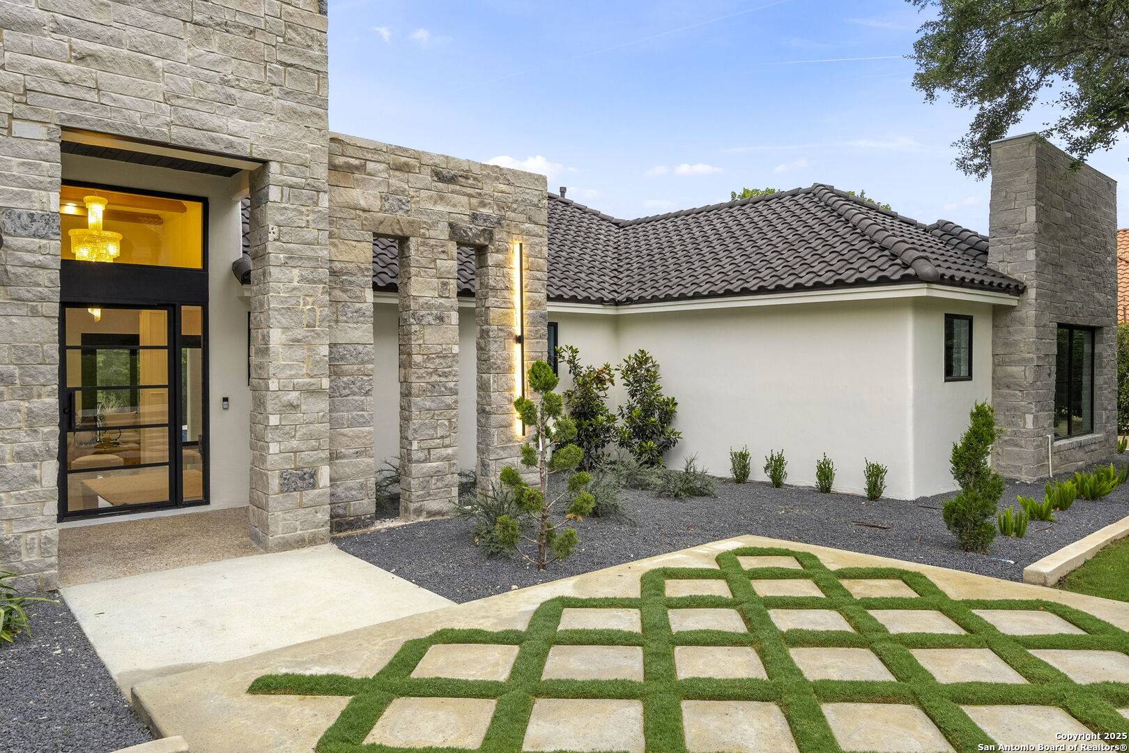 6 Turin Ct, San Antonio, TX 78257