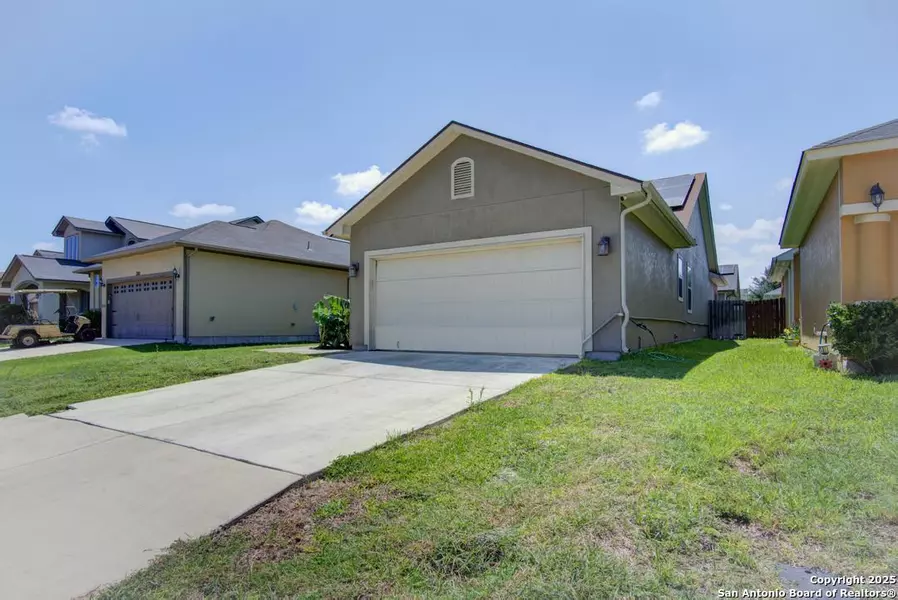 3915 Bacall, Converse, TX 78109
