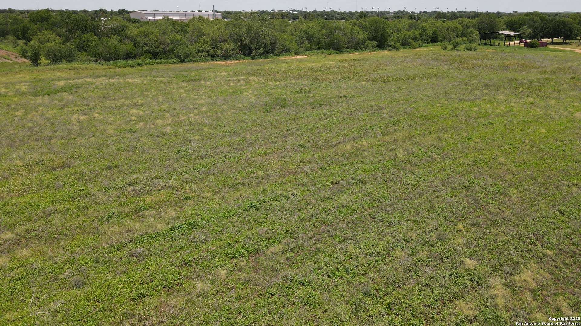 Pearsall, TX 78061,258 County Road 4000