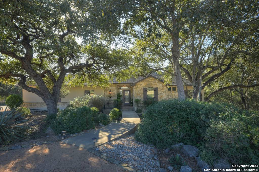 129 IRON HORSE, New Braunfels, TX 78132-3383