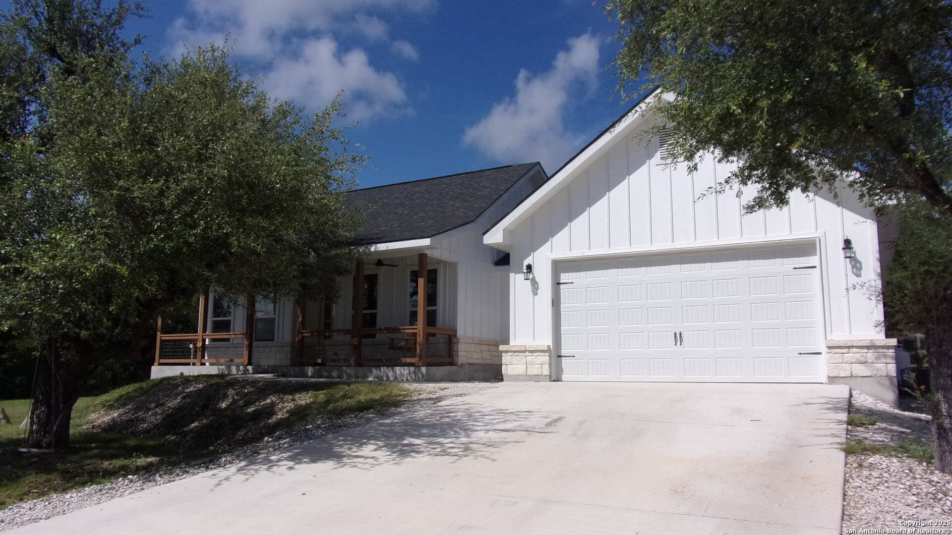 Fischer, TX 78623,1482 Birch