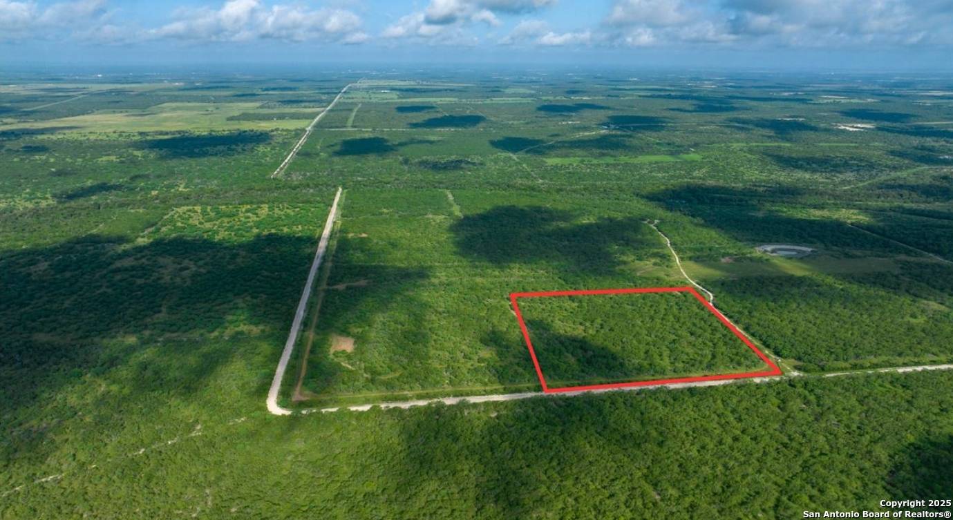 000 County Road 241, Three Rivers, TX 78071