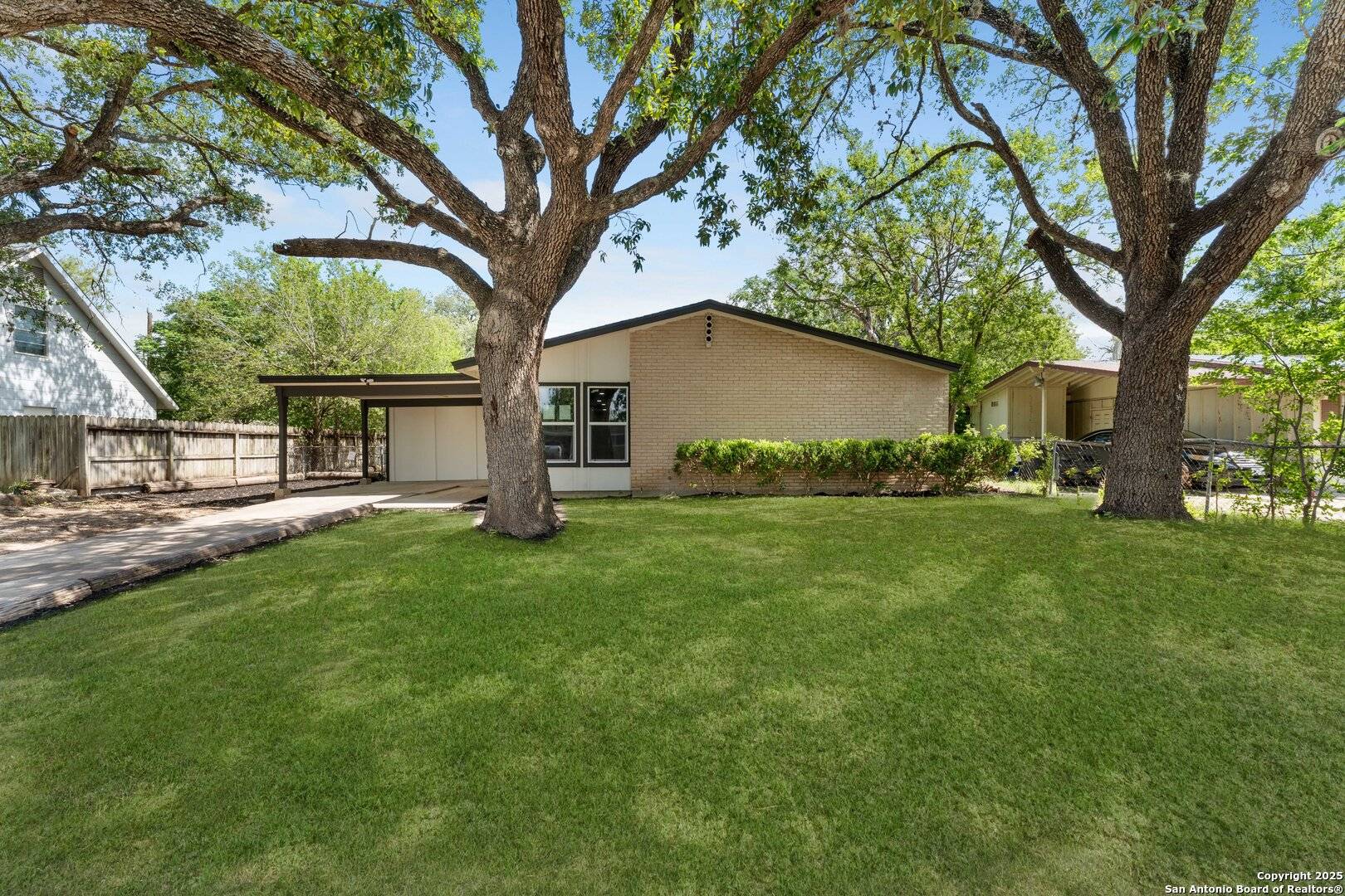 San Antonio, TX 78220,4119 Tamarak Dr