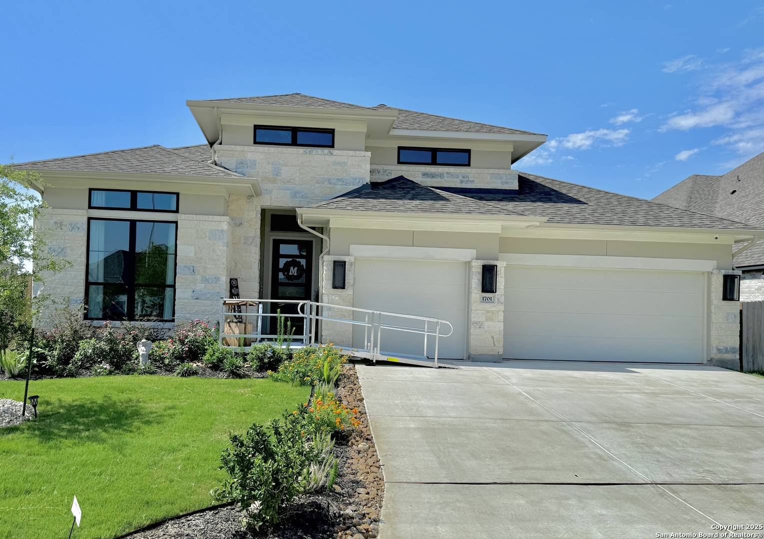 1701 Field Brook, Seguin, TX 78155