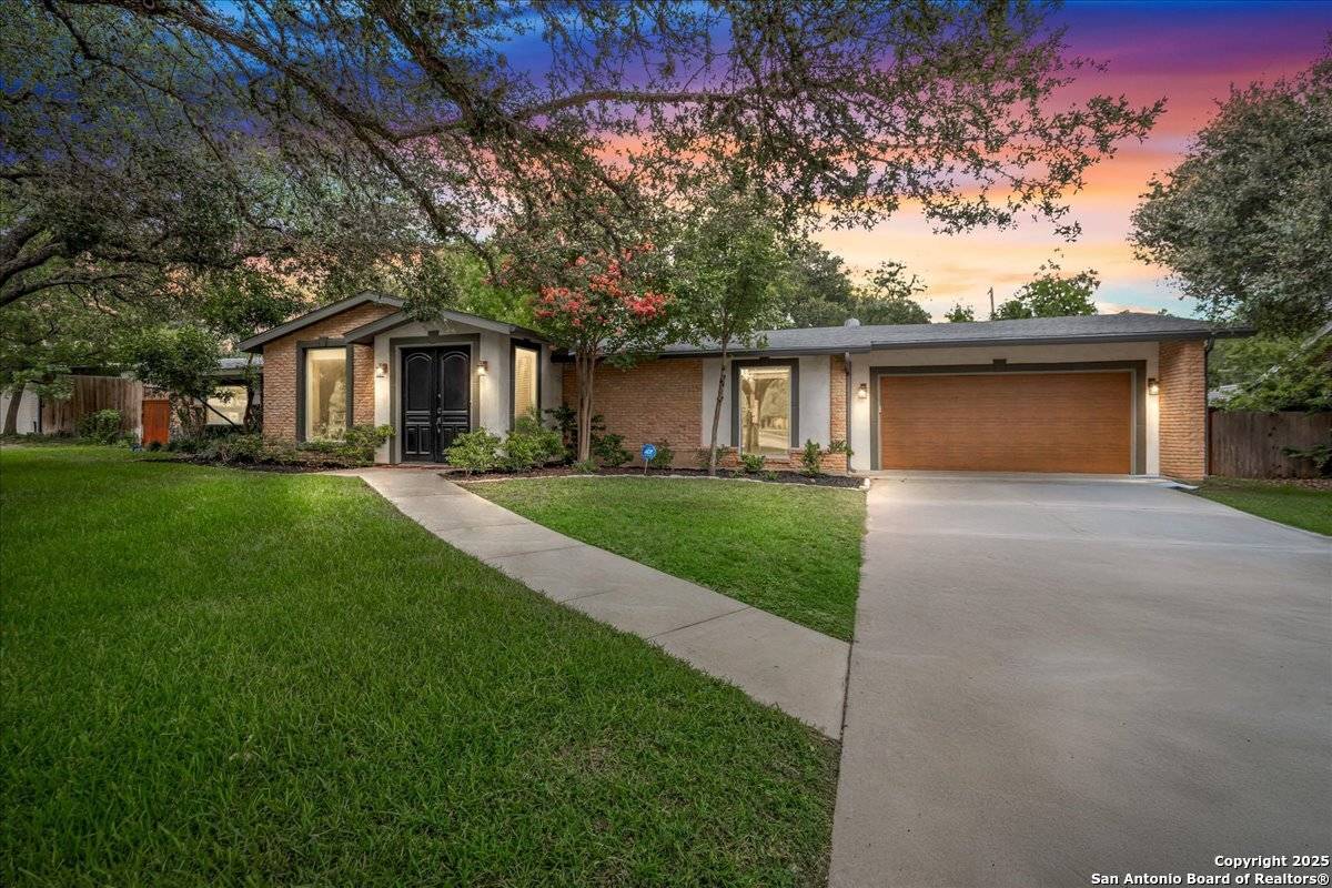 204 Carolwood, Castle Hills, TX 78213
