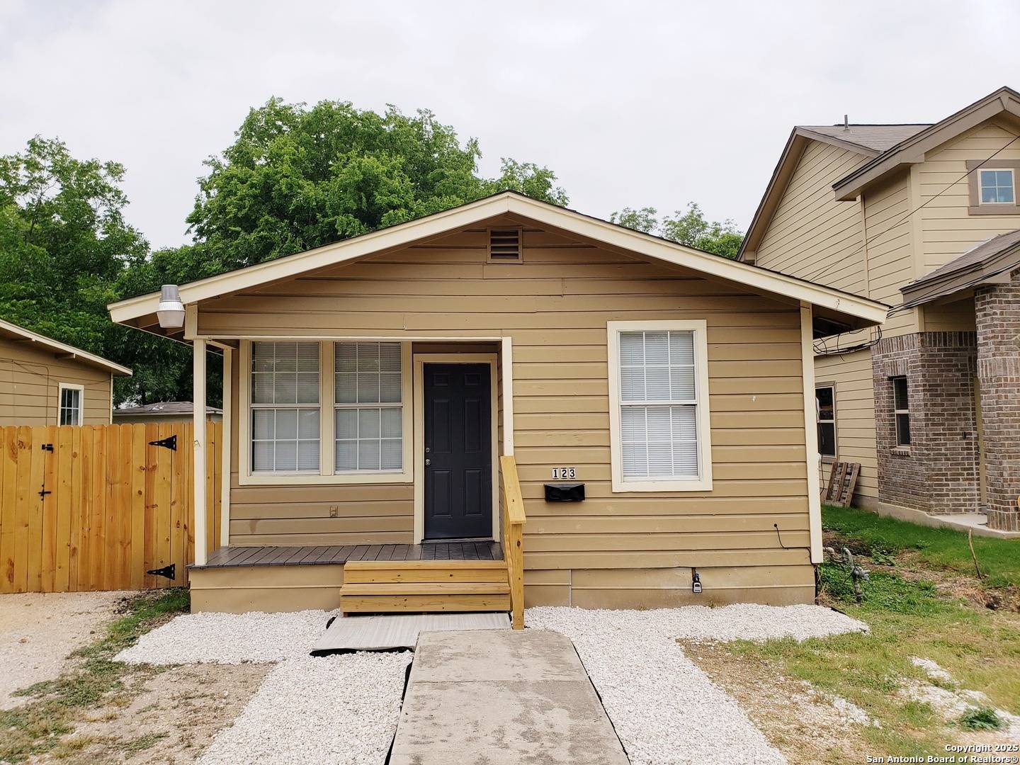 123 Gabriel, San Antonio, TX 78202