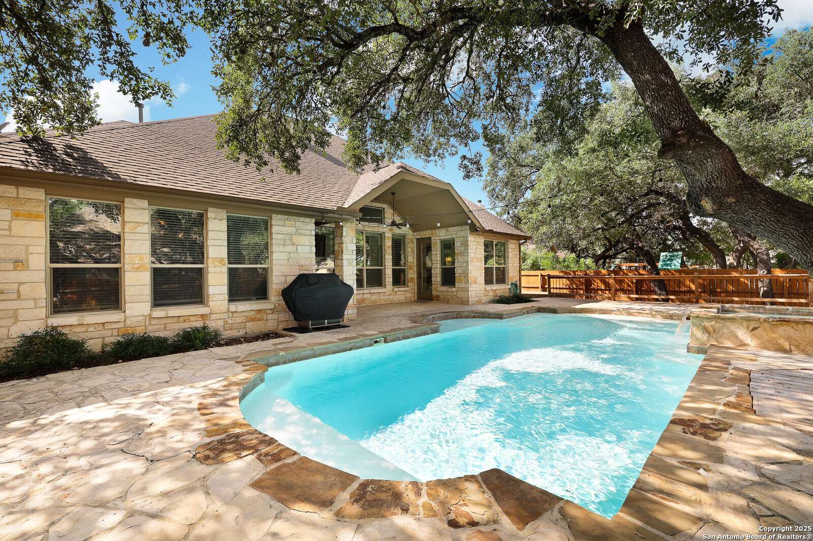 9610 Ninas ct, San Antonio, TX 78254