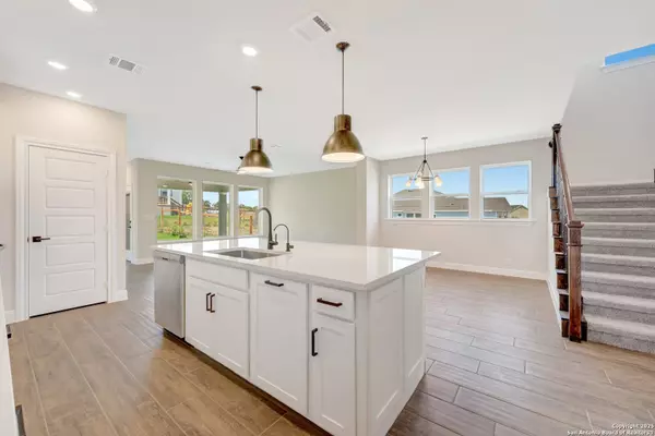 Schertz, TX 78154,8207 Wellstone