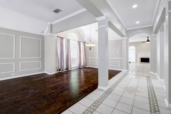 San Antonio, TX 78254-5680,8422 BLACKCASTLE DR