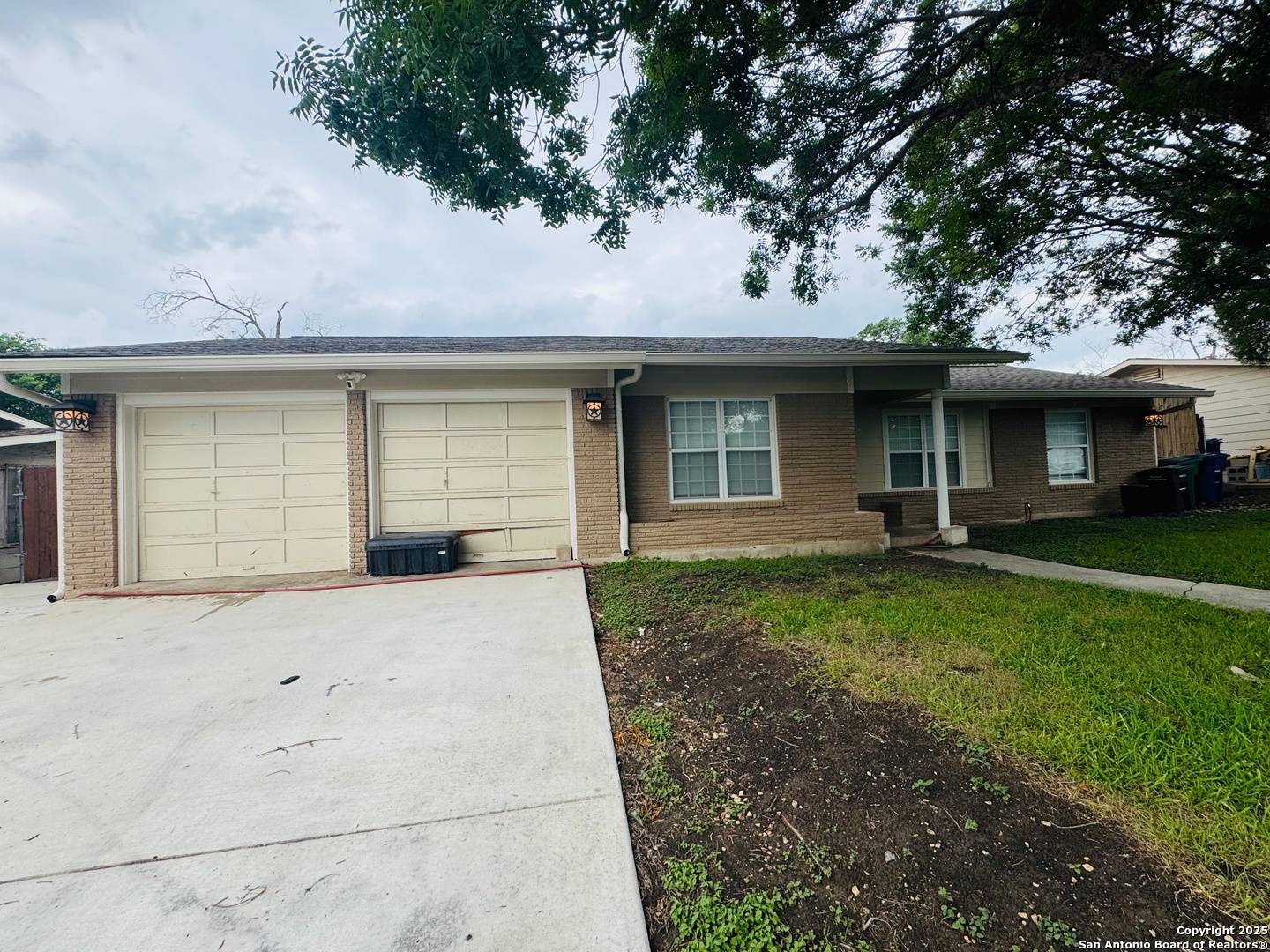 San Antonio, TX 78216,335 Pinewood Lane