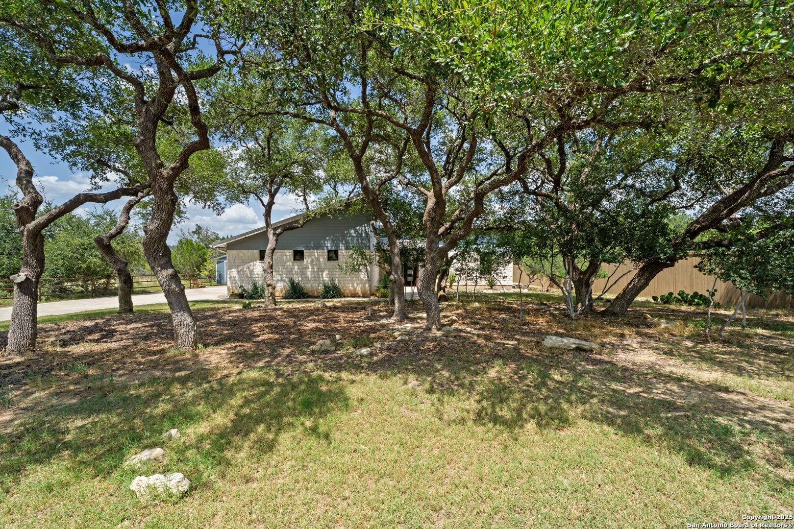 172 Bluff, Dripping Springs, TX 78620