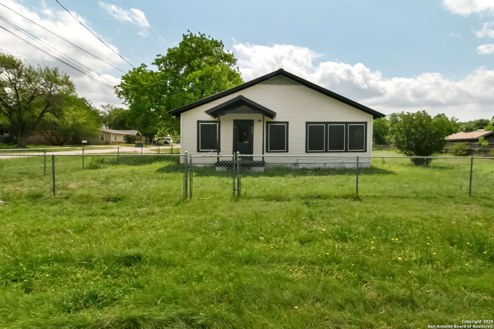 419 avenue g, Marble Falls, TX 78654