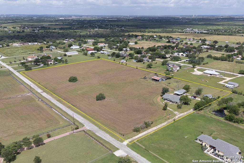200 Brisco, Marion, TX 78124