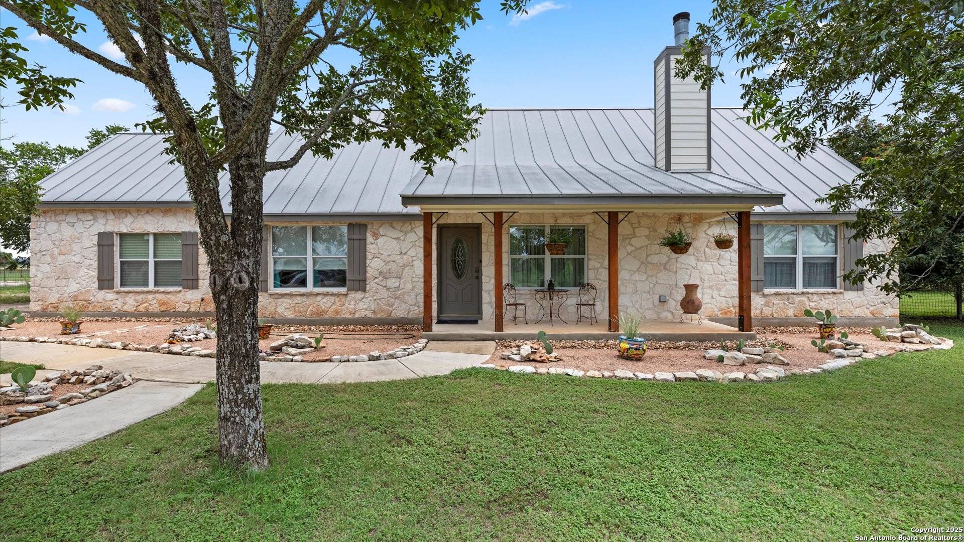 1200 Fulcher, Blanco, TX 78606