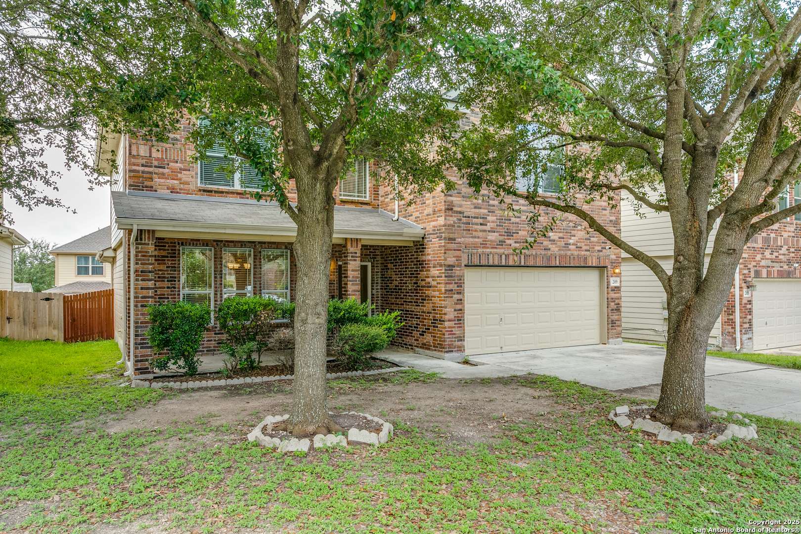 Cibolo, TX 78108,209 Country Vale
