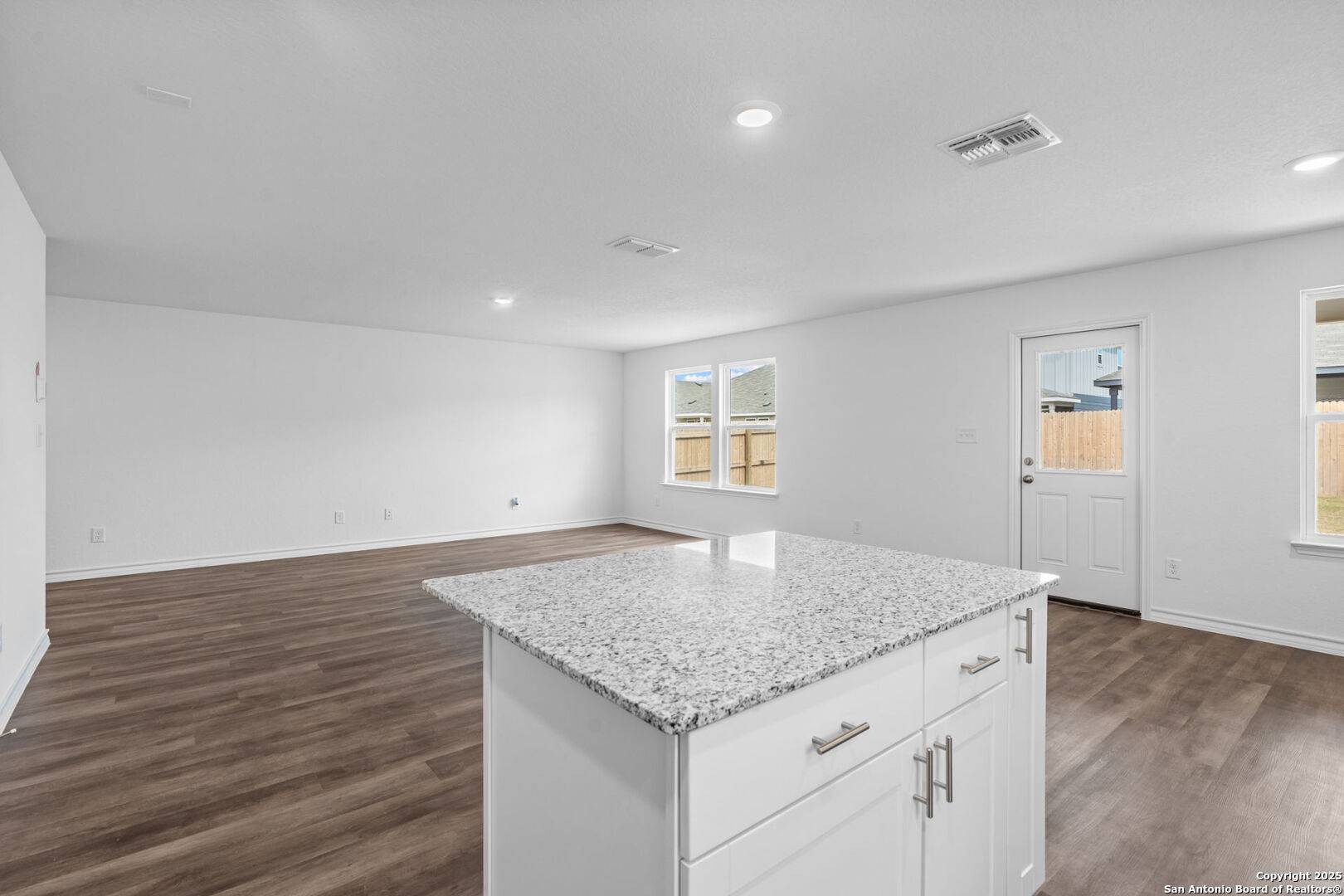San Antonio, TX 78252,8116 Brandy Branch