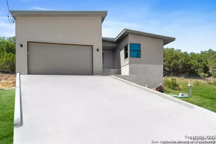 1381 Overbrook, Spring Branch, TX 78070