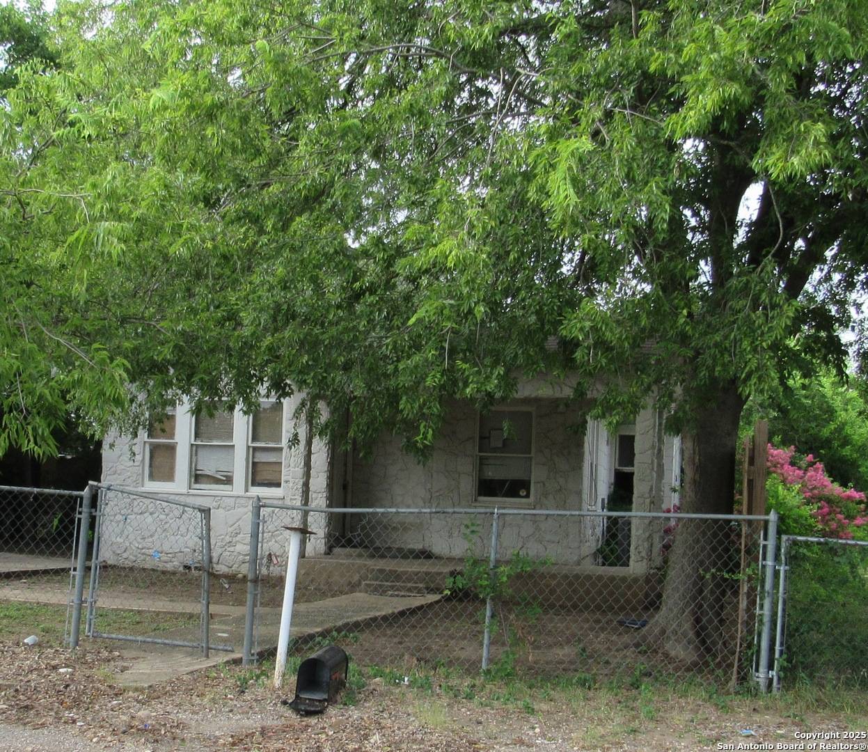 2334 Aransas, San Antonio, TX 78220