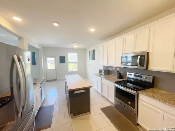 San Antonio, TX 78252,10323 Martin Creek