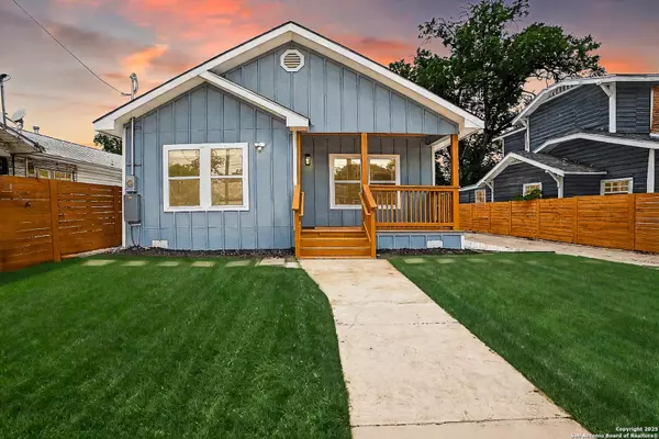 2731 Houston, San Antonio, TX 78202